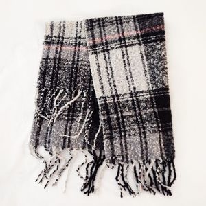 NWOT Genuine Alpaca Blanket Scarf